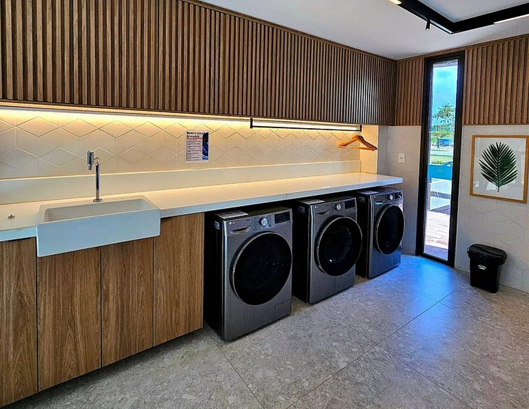 Beach Class Summer Resort A203